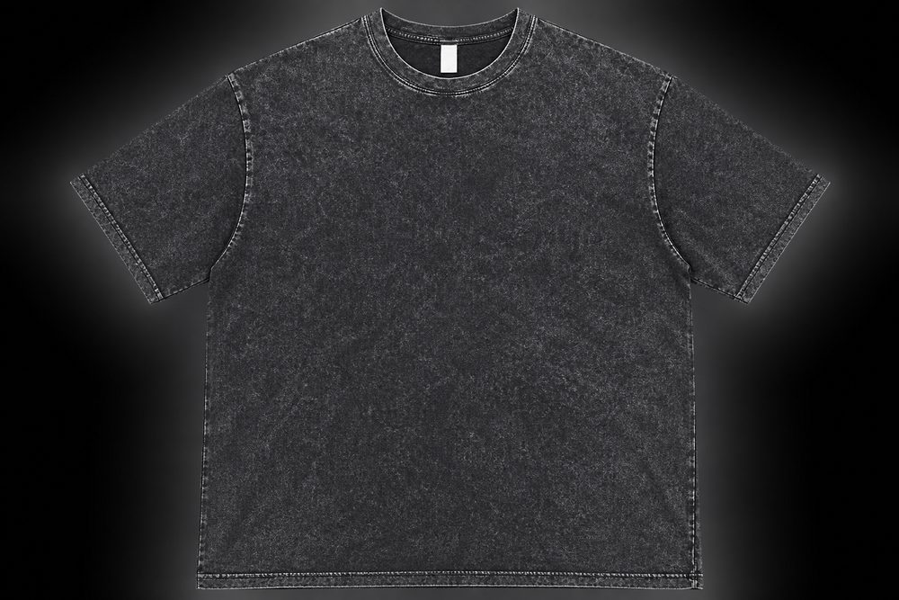 Washed garment-dyed tee